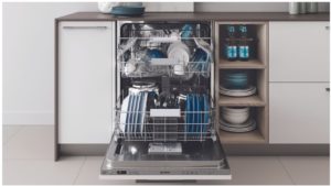 Lave-vaisselle Indesit DIC3C24ACS avec séchaage des assiettes